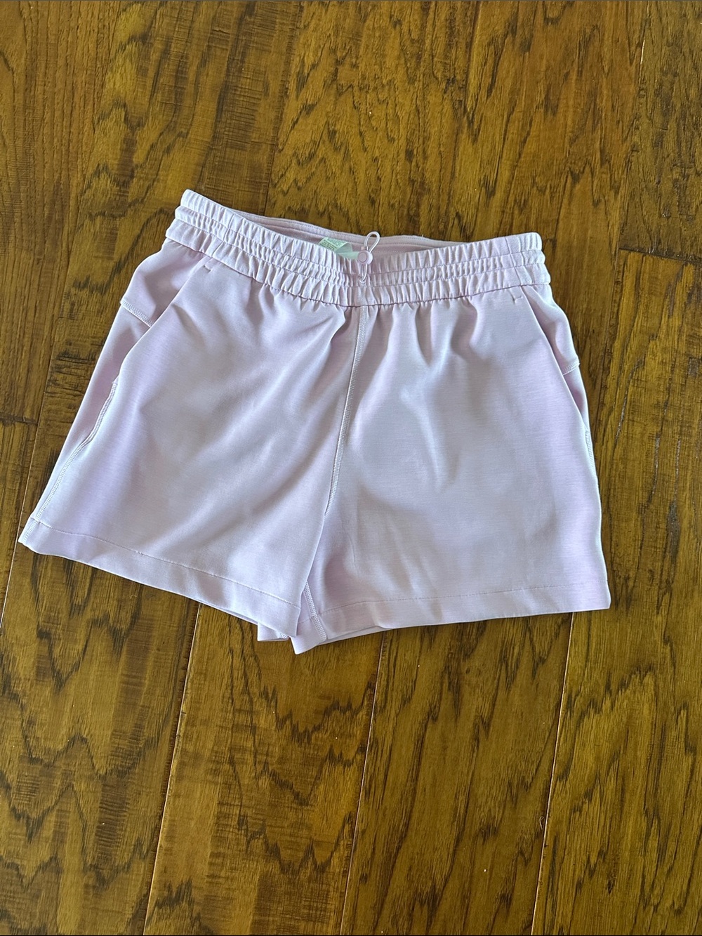 lululemon athletica Light pink Drawstring Athletic Shorts sz 8